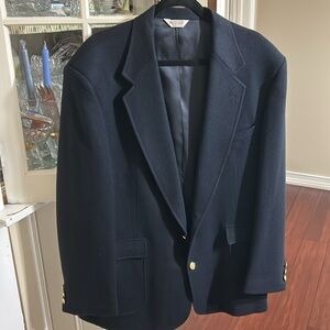 Elegant Black Wool Blazer size 46L soft wool new with out tag